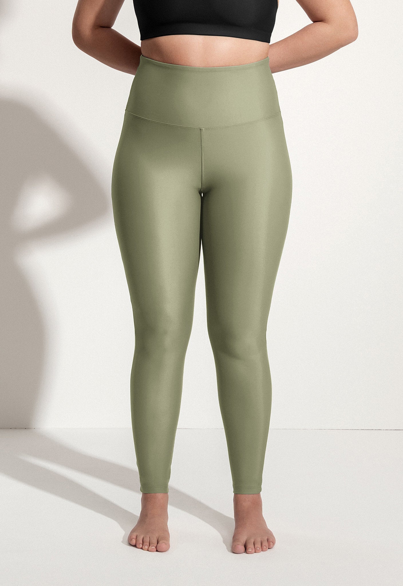 Surf & Yoga Leggings “Larimar” in sage green