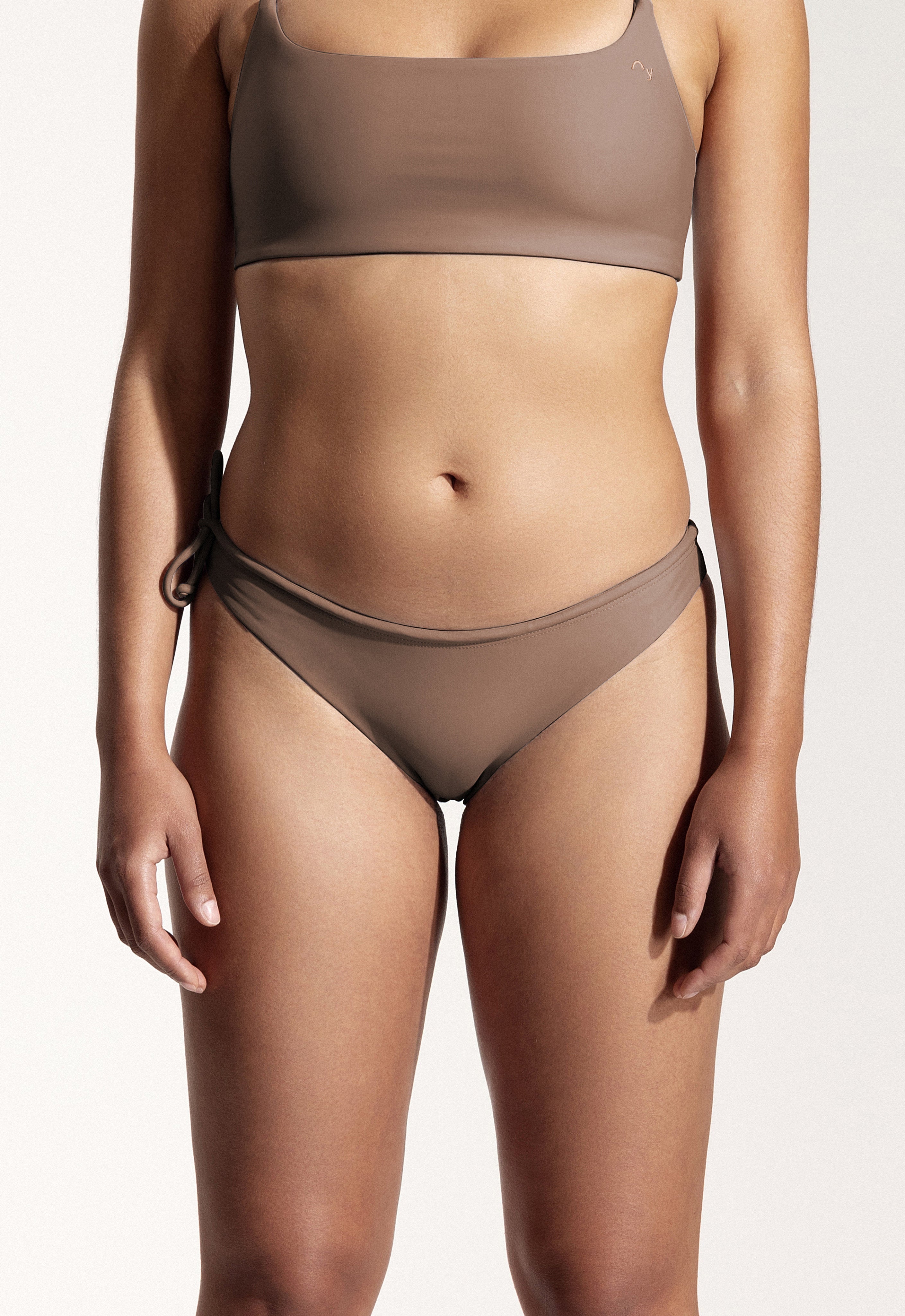 Surf Bikini Hose „Mako“ in Braun