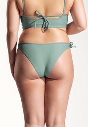 Surf Bikini Hose „Mako“ in Eisblau