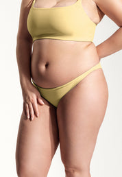 Surf Bikini Hose „Mako“ in Blassgelb