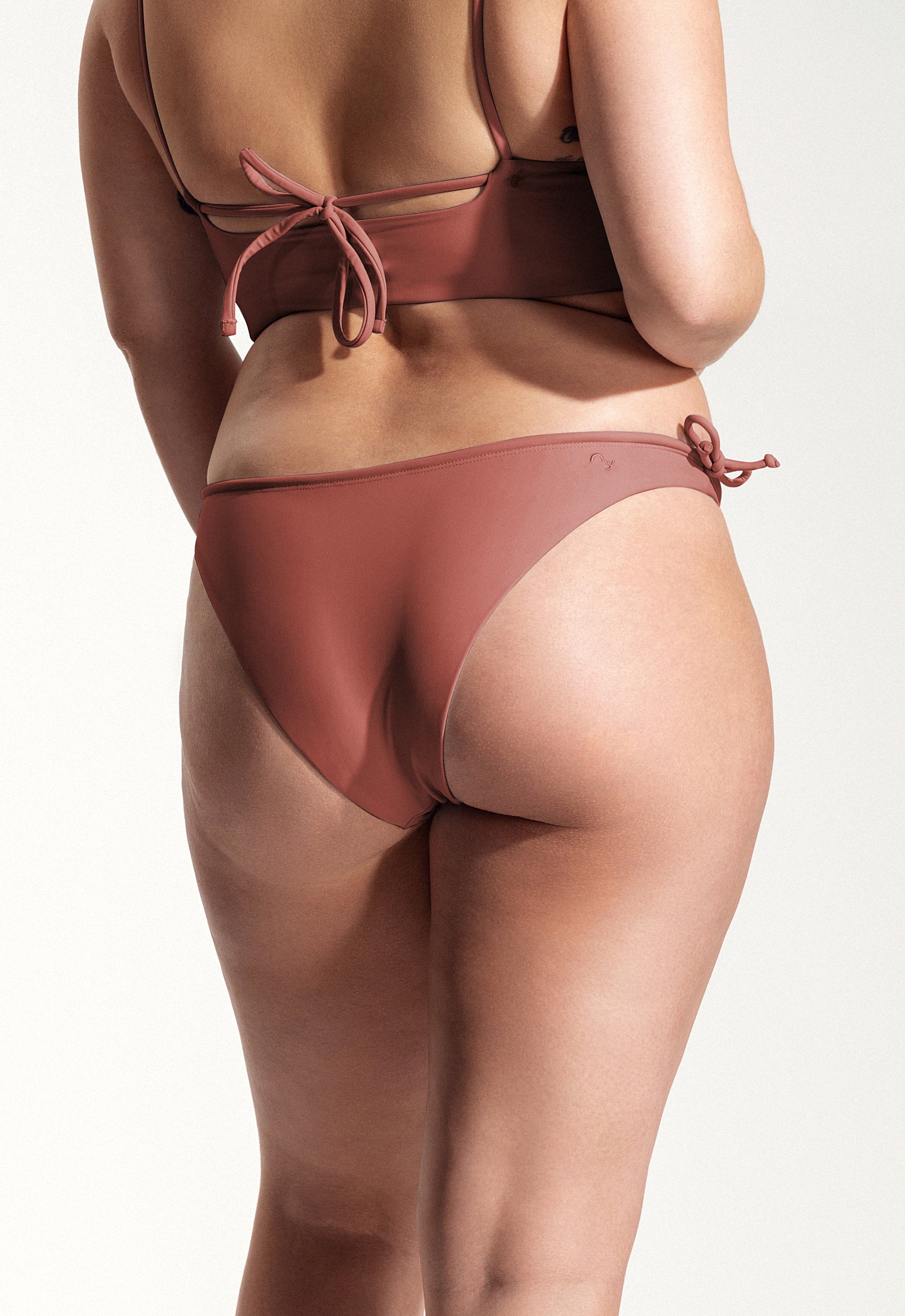 Surf Bikini Bottom "Mako" in clay red