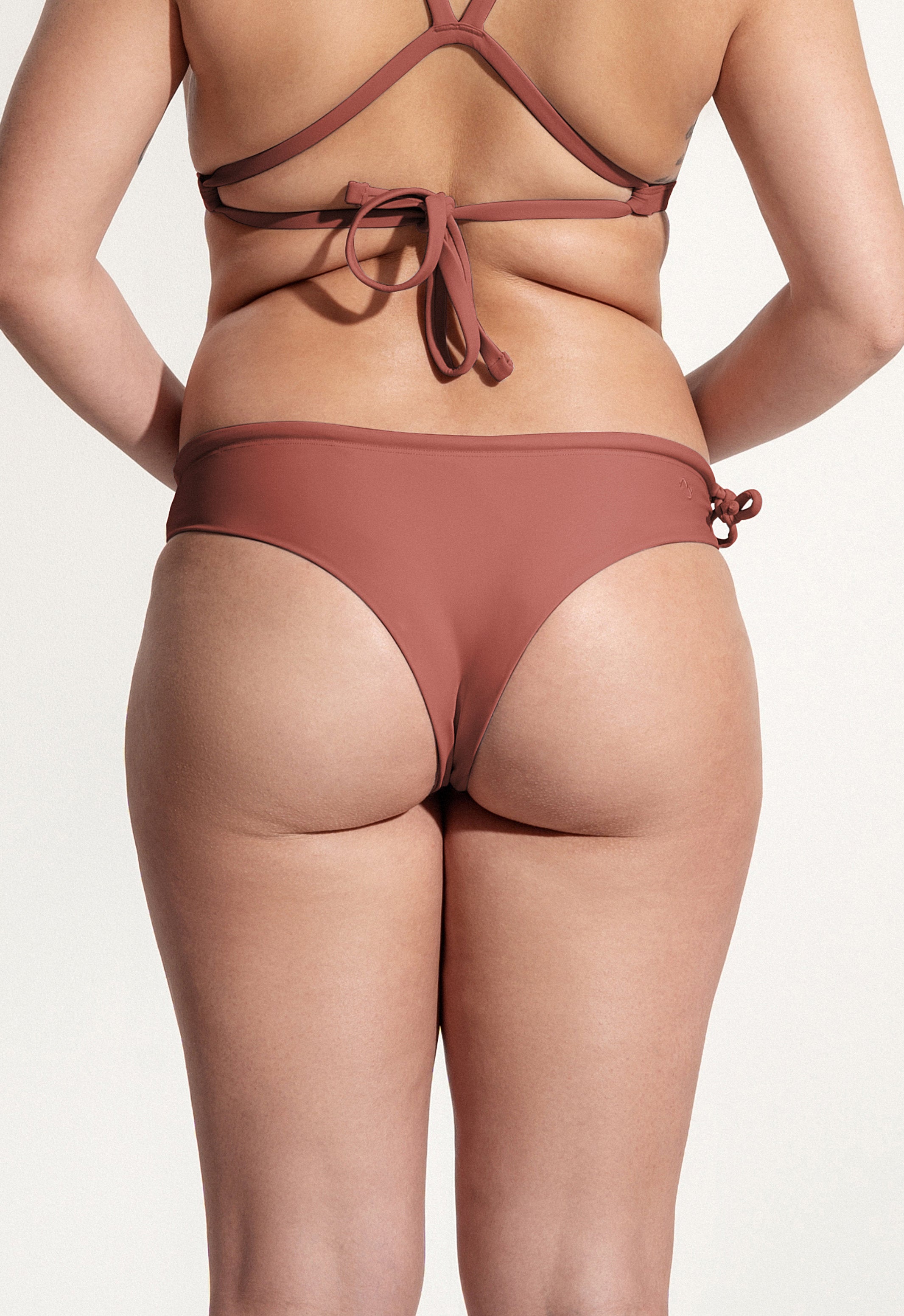 Surf Bikini Bottom "Tope" in clay red