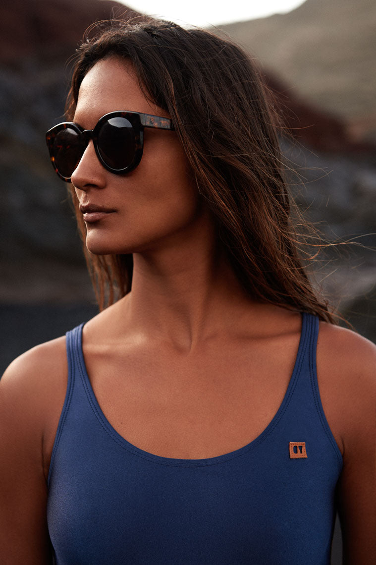 Surf Badeanzug „Anaïs“ in Navy Blau glänzend 5