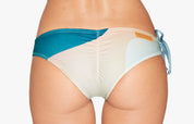 Surf Bikini Hose „Borneo“ in Mare Print & Frost Blau 2