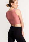 Yoga Oberteil „Amber“ in Rosa gerippt 1