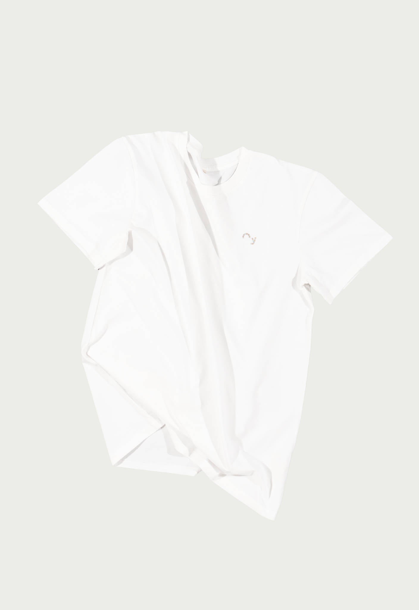 T-Shirt Unisex in Off White / Rainbow 1