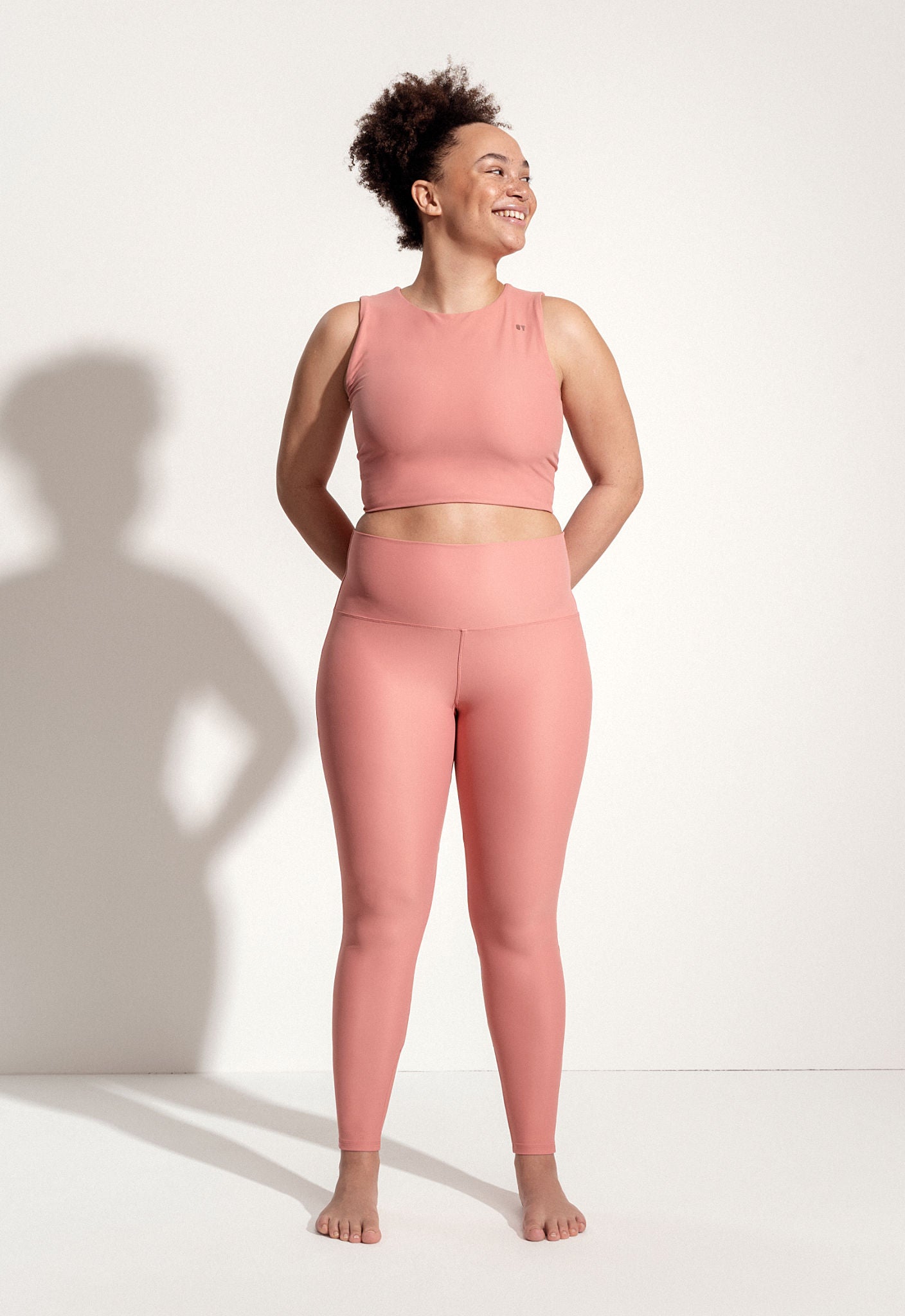 Yoga Oberteil „Zana Neo“ in Melon Pink 1