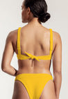 Bikini Oberteil „Ora“ in Sonnengelb gerippt 2