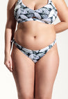 Surf Bikini Hose „Mako“ mit grünem Blattmuster 2